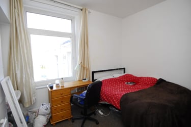 6 bed house, Baring Street, Greenbank, Plymouth, PL48NG - Image 2